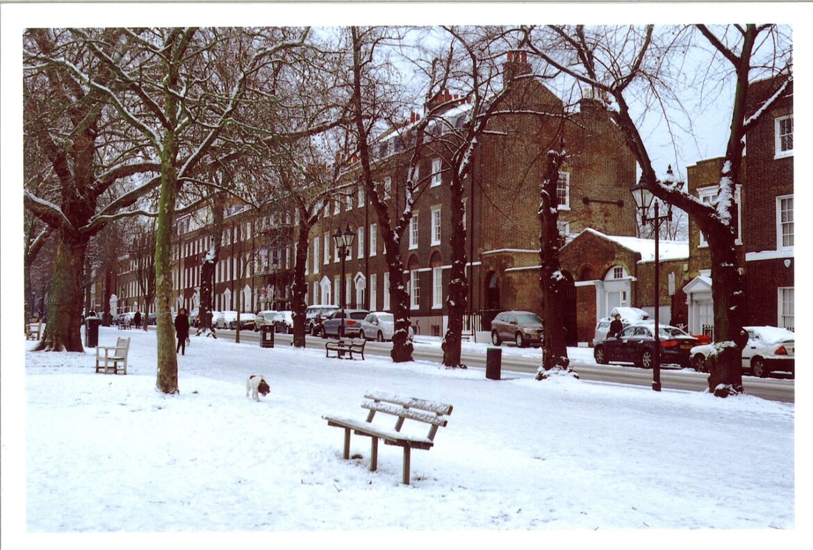 It’s Snowing In London