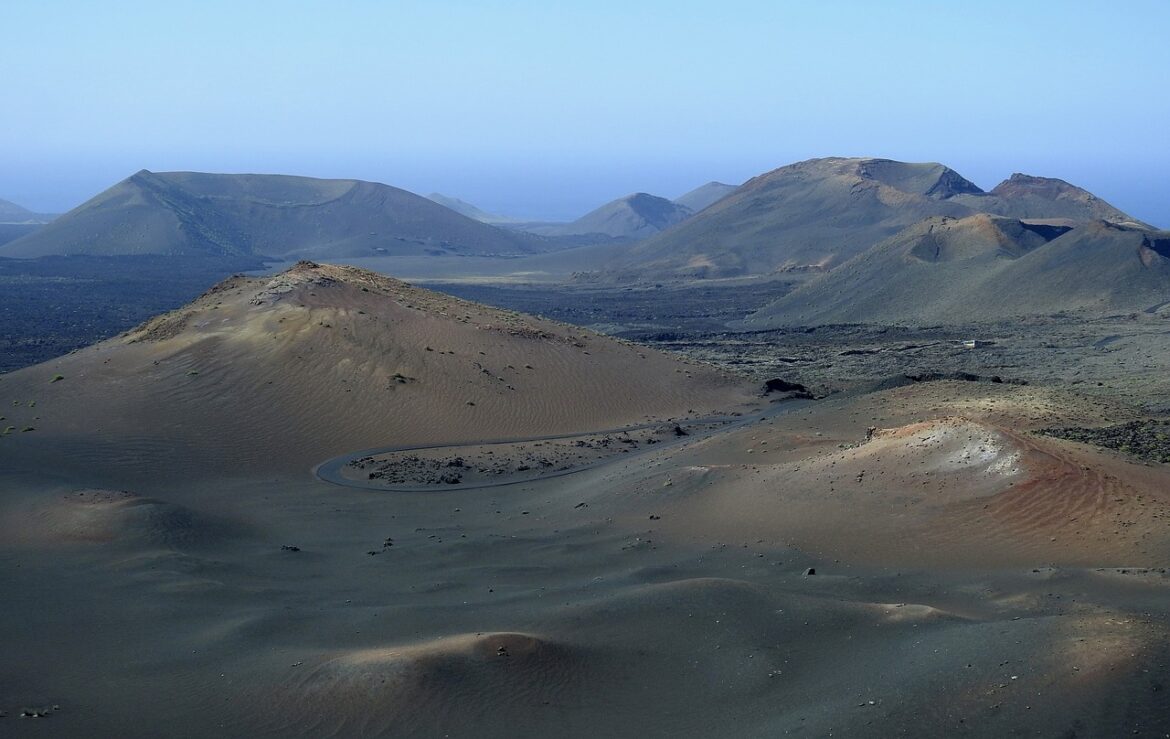The Island Of Lanzarote – A Quick Guide